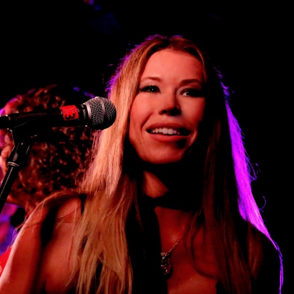 Meet your Posher, Marceline - Picture 2 of 4